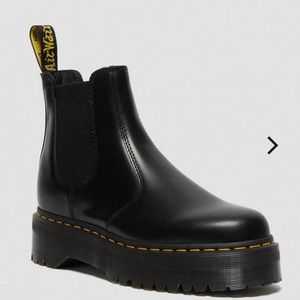 2976 SMOOTH LEATHER PLATFORM CHELSEA BOOTS